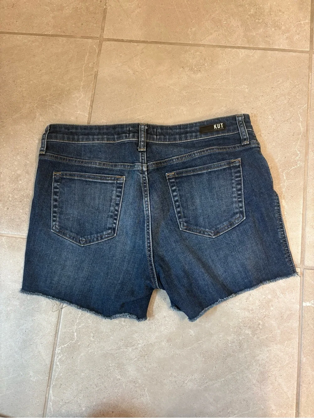KUT from the Kloth Women's Gidget Mid Rise Short In Stimulating Wash Size 10